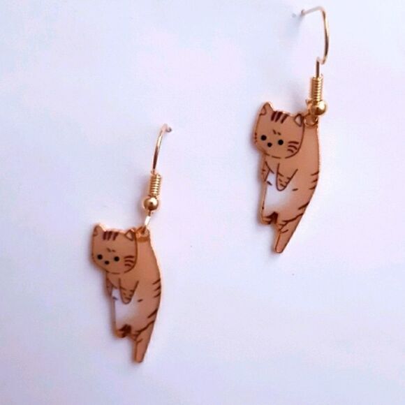 Kitty Cat Dangling Hook Earrings - Picture 2 of 7